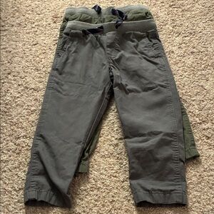 Set of 2 Kids' Pants in Gray and Olive